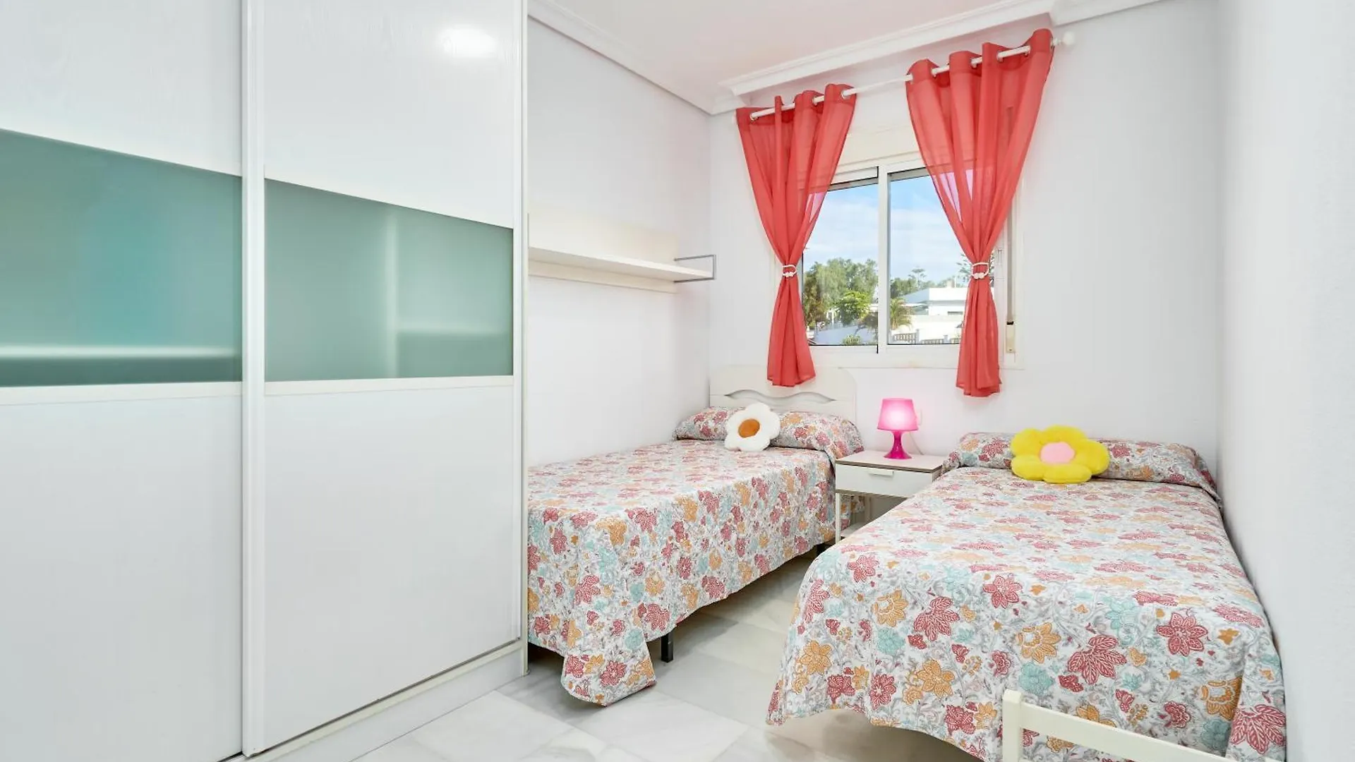 Urbanizacion Vistamar Caleta Oasis Villa Caleta De Velez